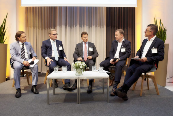 Podiumsdiskussion: "Wie gut sind Opportunitätskosten als Beurteilungsmaßstab für Risikomanagementsysteme geeignet?"