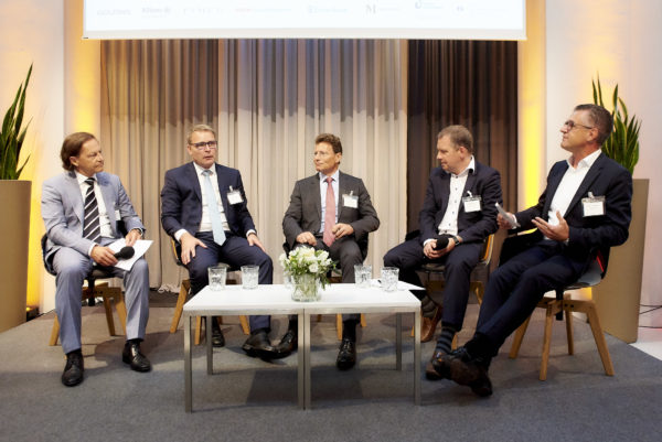 Podiumsdiskussion: "Wie gut sind Opportunitätskosten als Beurteilungsmaßstab für Risikomanagementsysteme geeignet?"