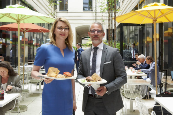 Sandra Hübner und Mag. Thomas Wondrak