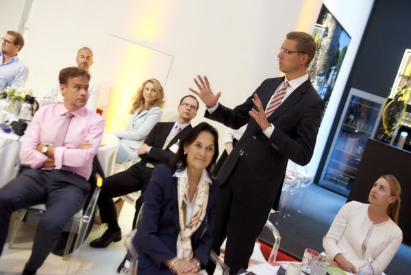 Jede Gruppe stellte am Ende mit einem ausgewählten Sprecher seine Ergebnisse vor.