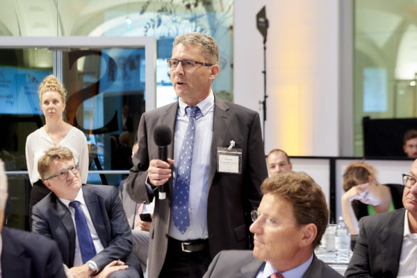 Jede Gruppe stellte am Ende mit einem ausgewählten Sprecher seine Ergebnisse vor.