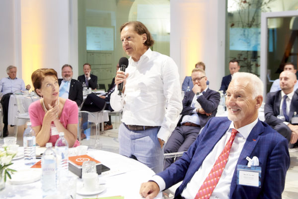 Jede Gruppe stellte am Ende mit einem ausgewählten Sprecher seine Ergebnisse vor.