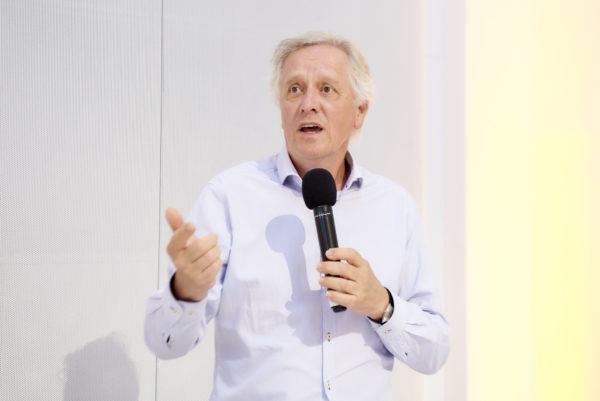 Jede Gruppe stellte am Ende mit einem ausgewählten Sprecher seine Ergebnisse vor.