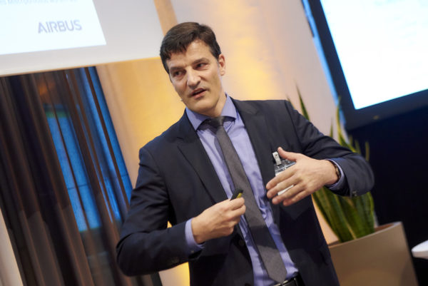 Marcus Wilhelm vom Airbus Group Pension Trust bei seinem Vortrag: "Die neue Airbus-Versorgung"