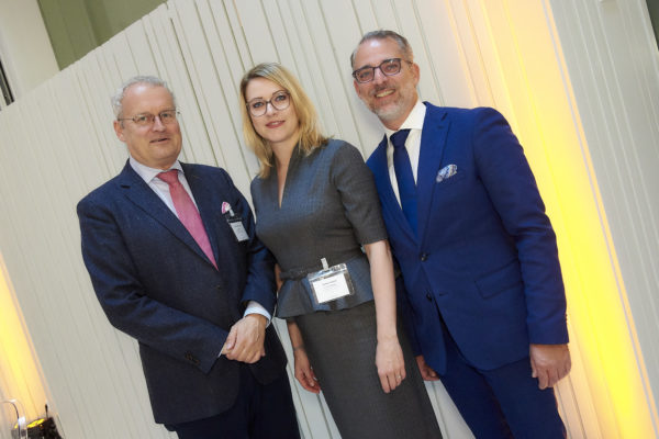 Klaus Stiefermann, aba-Arbeitsgemeinschaft betriebliche Altersversorgung Berlin, Sandra Hübner und Mag. Thomas Wondrak, beide vom bAV-Beratungsunternehmen "konsequent wondrak"