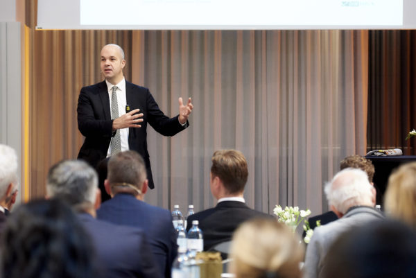 Eröffnungs-Keynote von Prof. Marcel Fratzscher "Wirtschaftlicher Ausblick in Zeiten der Unsicherheit und des Populismus"