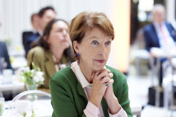 Mag. Karin Keglevich-Lauringer, Special Public Affairs, PR & Lobbying