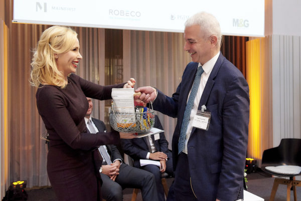 Barbara Bertolini und Mag. Claudio Gligo, Bonus Pensionskasse