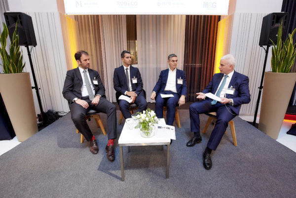 Mag. Claudio Gligo, Bonus Pensionskasse führte als Moderator durch die Diskussion: "Schwellenländerunternehmensanleihen - Solide Investmentchance oder riskantes Wagnis?"