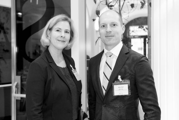 Inka Schulte mit Portfoliomanager Guido Moret, beide Robeco
