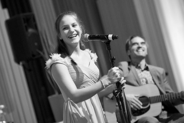 Allegra Tinnefeld sang sich in die Herzen der Gäste