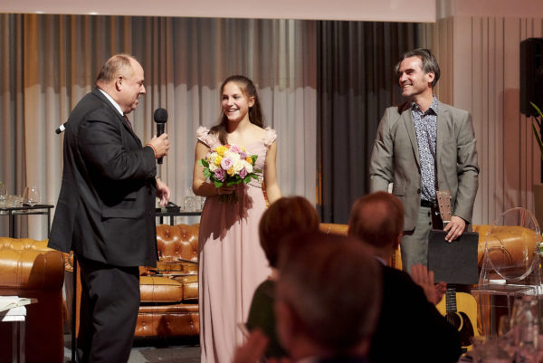 Handelsrat Commendatore Florian W.O. Macho bedankte sich bei Allegra und Hans-Joachim Tinnefeld